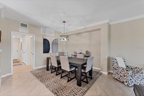 Condo in Lakewood Ranch, Florida, 3 bedrooms in LAKEWOOD NATIONAL  № 1518106 - photo 16