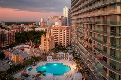 Condo à Saint Petersburg, Floride, 2 chambres  № 2138255