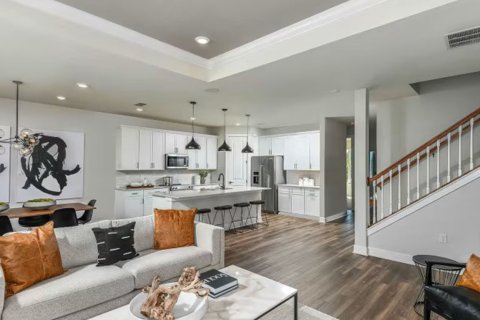 House in TOHOQUA in Kissimmee, Florida 4 bedrooms, 268 sq.m. № 35120 - photo 1