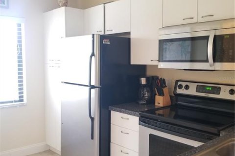 Copropriété à louer à Sarasota, Floride: 2 chambres, 91.32 m2 № 1261692 - photo 9