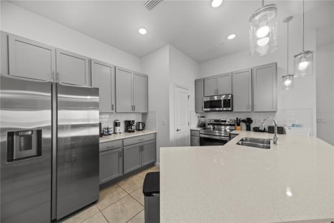 Touwnhouse à vendre à Orlando, Floride: 5 chambres, 180.88 m2 № 1901954 - photo 10