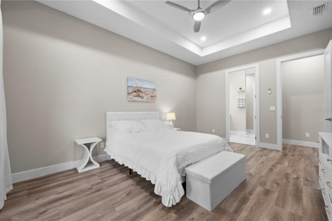 House in Port Charlotte, Florida 3 bedrooms, 168.34 sq.m. № 2321062 - photo 23