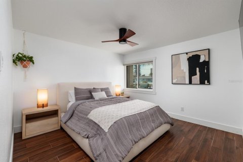 Adosado en venta en Clearwater, Florida, 3 dormitorios, 179.3 m2 № 1767666 - foto 15