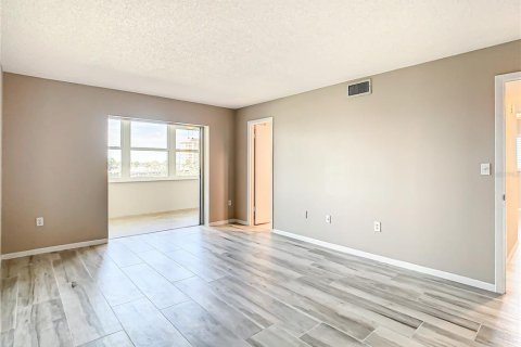 Condominio en alquiler en Saint Petersburg, Florida, 2 dormitorios, 96.62 m2 № 2277178 - foto 21