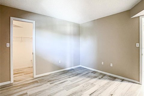 Condominio en alquiler en Saint Petersburg, Florida, 2 dormitorios, 96.62 m2 № 2277178 - foto 30
