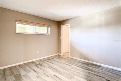 Condominio en alquiler en Saint Petersburg, Florida, 2 dormitorios, 96.62 m2 № 2277178 - foto 29