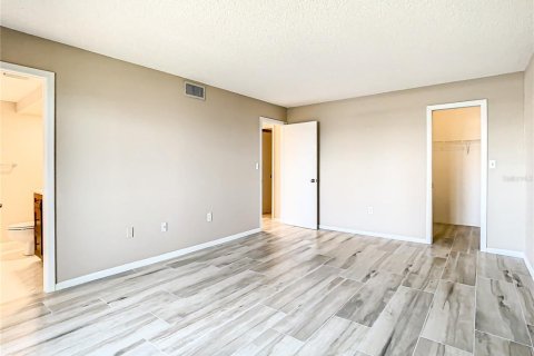 Condominio en alquiler en Saint Petersburg, Florida, 2 dormitorios, 96.62 m2 № 2277178 - foto 23