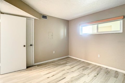 Condominio en alquiler en Saint Petersburg, Florida, 2 dormitorios, 96.62 m2 № 2277178 - foto 28