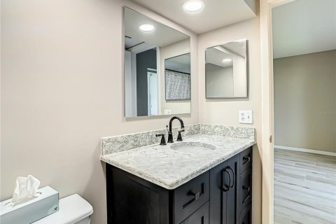 Condominio en alquiler en Saint Petersburg, Florida, 2 dormitorios, 96.62 m2 № 2277178 - foto 12