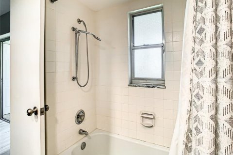 Condominio en alquiler en Saint Petersburg, Florida, 2 dormitorios, 96.62 m2 № 2277178 - foto 26