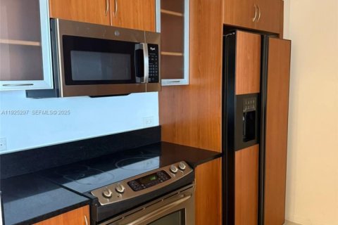 Condo in Aventura, Florida, 2 bedrooms  № 1983874 - photo 14