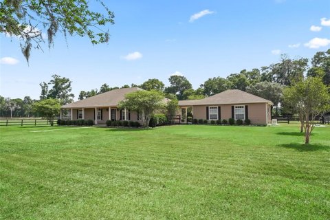 House in Anthony, Florida 3 bedrooms, 196.21 sq.m. № 1680224 - photo 1