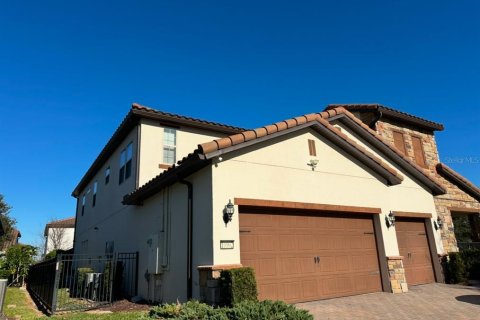 Casa en venta en Orlando, Florida, 7 dormitorios, 422.15 m2 № 1553566 - foto 11