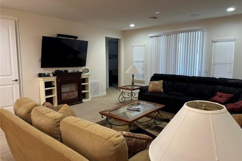 Casa en venta en Orlando, Florida, 7 dormitorios, 422.15 m2 № 1553566 - foto 18