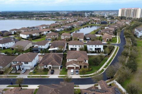 Casa en venta en Orlando, Florida, 7 dormitorios, 422.15 m2 № 1553566 - foto 7
