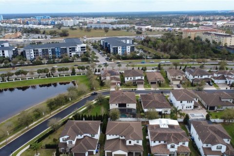 Casa en venta en Orlando, Florida, 7 dormitorios, 422.15 m2 № 1553566 - foto 8