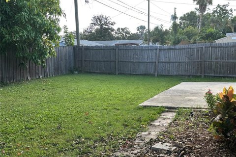 Villa ou maison à louer à Saint Petersburg, Floride: 2 chambres, 89.28 m2 № 1841647 - photo 17