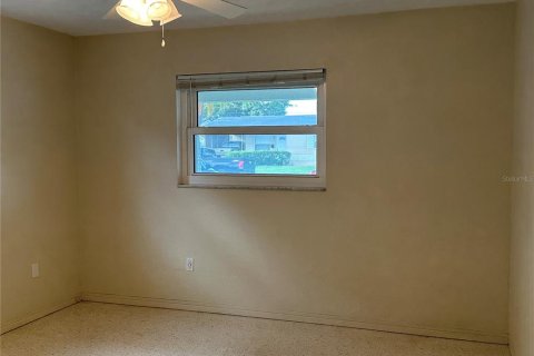 Villa ou maison à louer à Saint Petersburg, Floride: 2 chambres, 89.28 m2 № 1841647 - photo 10