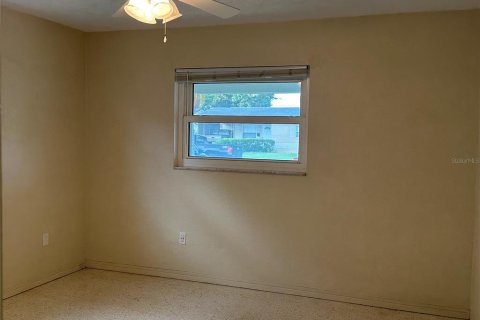 Villa ou maison à louer à Saint Petersburg, Floride: 2 chambres, 89.28 m2 № 1841647 - photo 11