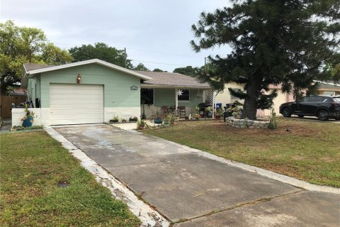 Villa ou maison à Saint Petersburg, Floride 2 chambres, 89.28 m2 № 1841647