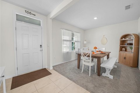 House in Winter Haven, Florida 5 bedrooms, 243.03 sq.m. № 2413795 - photo 4