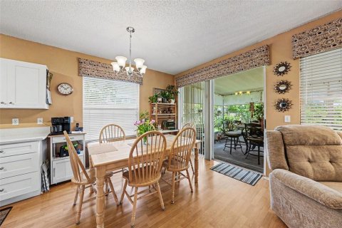 Touwnhouse à vendre à Tampa, Floride: 3 chambres, 155.7 m2 № 2321047 - photo 10