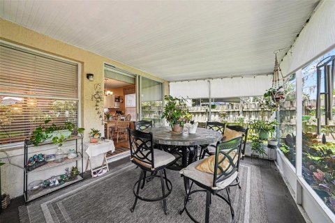 Touwnhouse à vendre à Tampa, Floride: 3 chambres, 155.7 m2 № 2321047 - photo 25