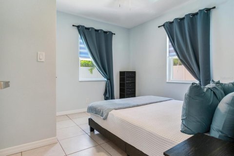 Villa ou maison à louer à Madeira Beach, Floride: 3 chambres, 95.88 m2 № 2235318 - photo 23