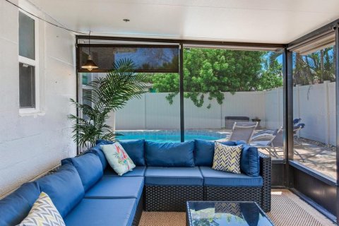 Villa ou maison à louer à Madeira Beach, Floride: 3 chambres, 95.88 m2 № 2235318 - photo 5