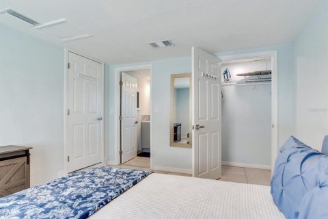 Villa ou maison à louer à Madeira Beach, Floride: 3 chambres, 95.88 m2 № 2235318 - photo 17
