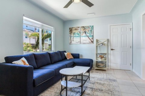 Villa ou maison à louer à Madeira Beach, Floride: 3 chambres, 95.88 m2 № 2235318 - photo 6