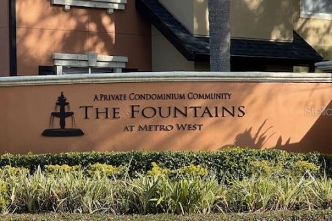 Condominio en venta en Orlando, Florida, 3 dormitorios, 121.52 m2 № 1507836 - foto 1