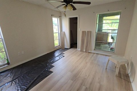 Copropriété à vendre à New Port Richey, Floride: 2 chambres, 82.78 m2 № 2156184 - photo 7