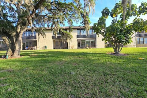 Copropriété à vendre à New Port Richey, Floride: 2 chambres, 82.78 m2 № 2156184 - photo 12