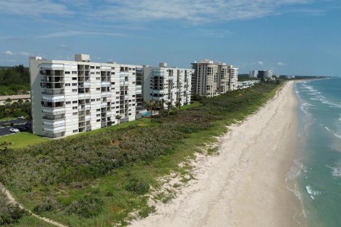 Condo in Hutchinson Island South, Florida, 2 bedrooms  № 2268863