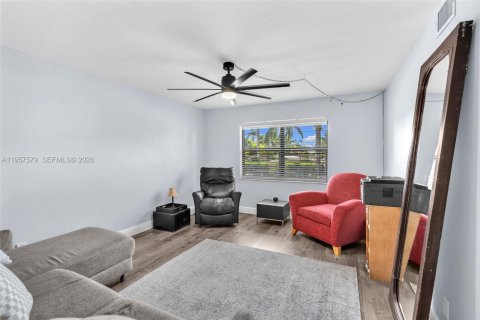 Copropriété à vendre à Fort Lauderdale, Floride: 2 chambres, 125.42 m2 № 2189490 - photo 18
