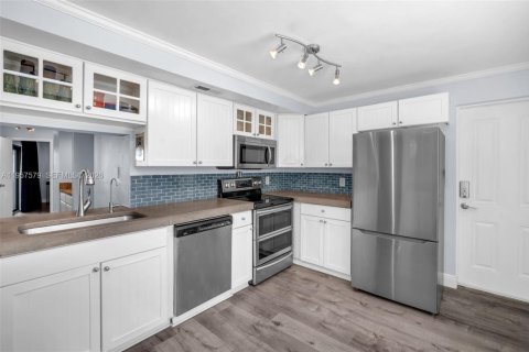 Copropriété à vendre à Fort Lauderdale, Floride: 2 chambres, 125.42 m2 № 2189490 - photo 6