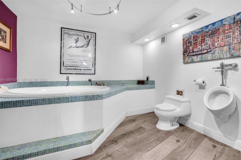 Copropriété à vendre à Fort Lauderdale, Floride: 2 chambres, 125.42 m2 № 2189490 - photo 16