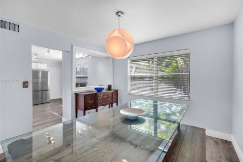 Copropriété à vendre à Fort Lauderdale, Floride: 2 chambres, 125.42 m2 № 2189490 - photo 10