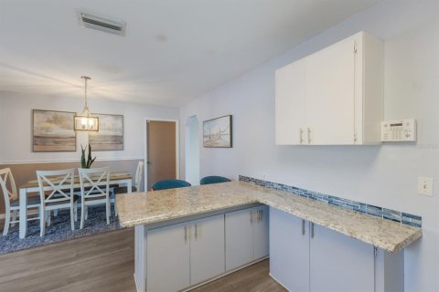 House in Bradenton, Florida 3 bedrooms, 142.33 sq.m. № 1798076 - photo 11