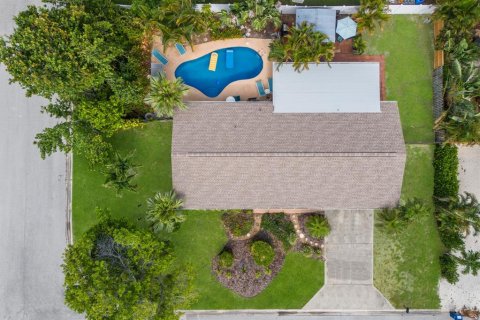 House in Bradenton, Florida 3 bedrooms, 142.33 sq.m. № 1798076 - photo 1