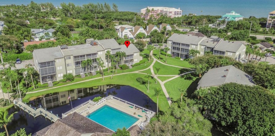 Condominio en Stuart, Florida, 2 dormitorios  № 850267
