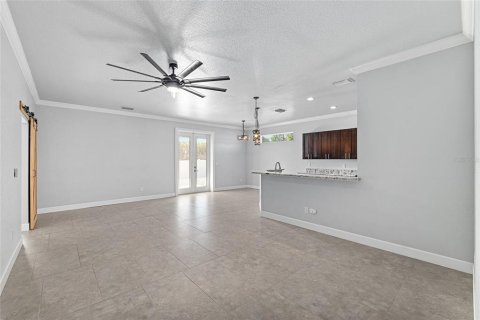 House in Ocala, Florida 3 bedrooms, 167.13 sq.m. № 2110016 - photo 13