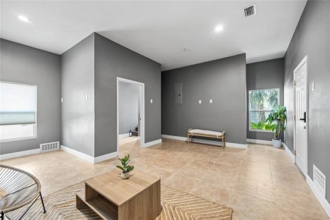 Townhouse in Tampa, Florida 2 bedrooms, 132.85 sq.m. № 1827368 - photo 29