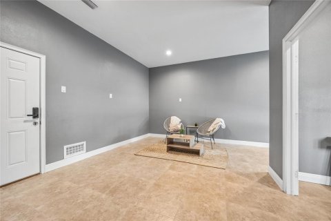 Townhouse in Tampa, Florida 2 bedrooms, 132.85 sq.m. № 1827368 - photo 30