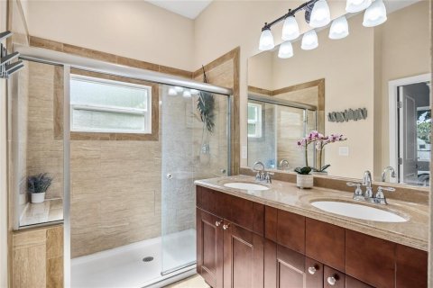 Townhouse in Tampa, Florida 2 bedrooms, 132.85 sq.m. № 1827368 - photo 20
