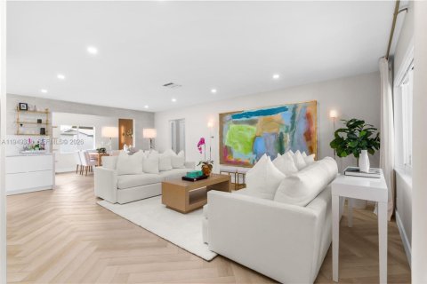 Villa ou maison à vendre à Plantation, Floride: 2 chambres, 129.88 m2 № 2007590 - photo 2