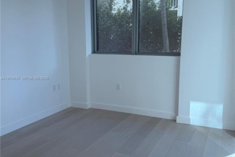 Condominio en venta en Bay Harbor Islands, Florida, 2 dormitorios, 131.92 m2 № 2031334 - foto 15