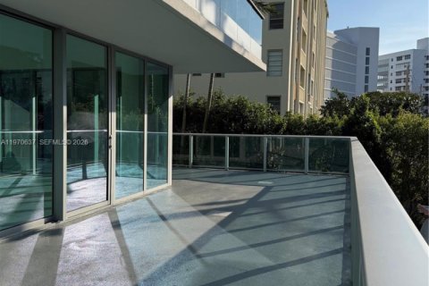 Condominio en venta en Bay Harbor Islands, Florida, 2 dormitorios, 131.92 m2 № 2031334 - foto 3