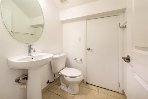 Casa en venta en Tamarac, Florida, 3 dormitorios, 152.55 m2 № 2274373 - foto 12